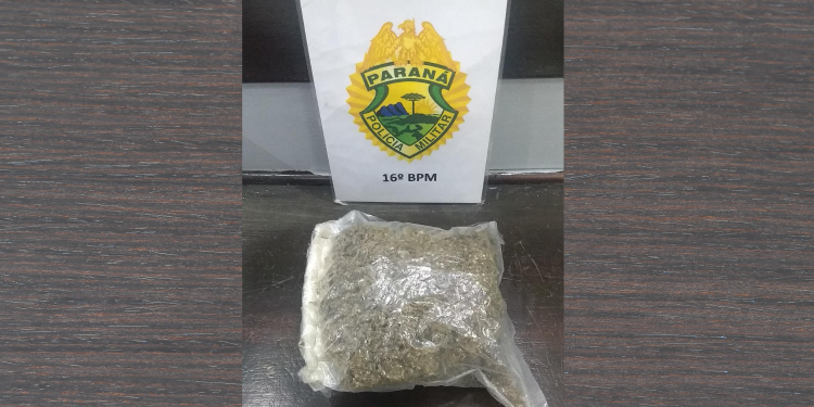 Casal é preso por suspeita de tráfico de drogas no bairro Vila Carli, em Guarapuava