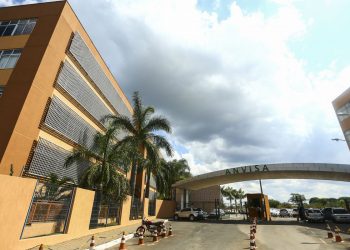 Anvisa rejeita uso de CoronaVac para crianças e adolescentes