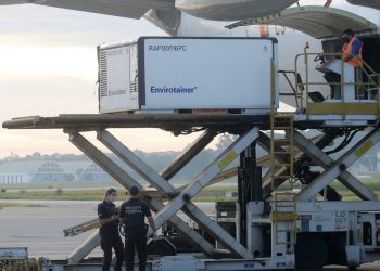 Butantan recebe matéria-prima para 8 milhões de doses de vacina