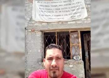 Cubano é convocado pela polícia por pendurar versículo de Isaías em sua casa