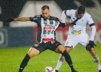 OPERÁRIO-PR VENCE O BOTAFOGO E COLA NO G-4 DA SÉRIE B