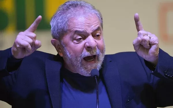 Lula promete regular a internet se voltar a ser presidente
