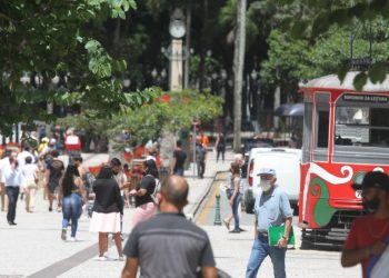 “Ainda não acabou”: números da pandemia em Curitiba voltam a preocupar especialistas