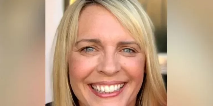 Morte de locutora da BBC se deu por complicações da vacina da AstraZeneca, assegura legista