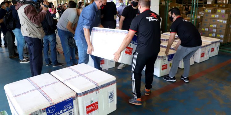 Boicote? Bravata? Prefeito de Maringá e Sesa polemizam sobre envio de vacinas