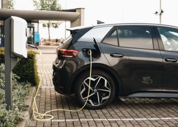 Com investimento, Brasil terá 62% de carros elétricos em 2035