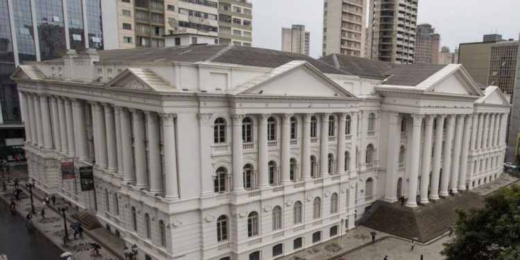 Começa em setembro: UFPR define calendário acadêmico do ano letivo de 2021