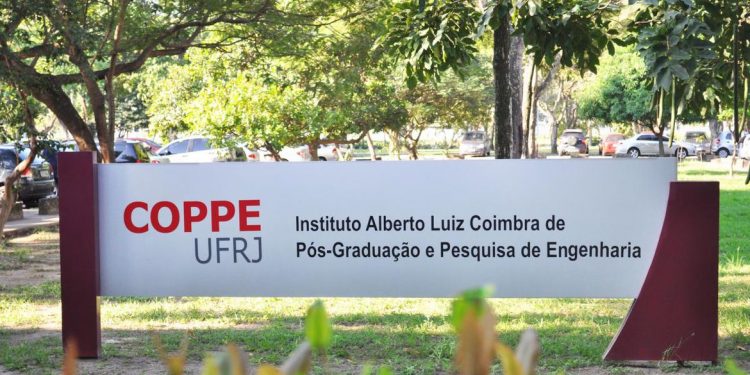 Vacina da UFRJ contra a covid-19 deve ter testes em humanos este ano