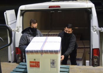 Com novo lote, Paraná garante capacidade para imunizar 80% da população adulta