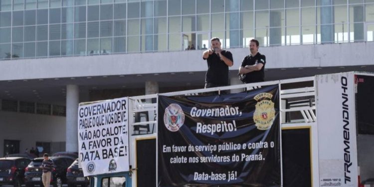 Oposição patina na tentativa de instalar CPI da Segurança Pública no Paraná