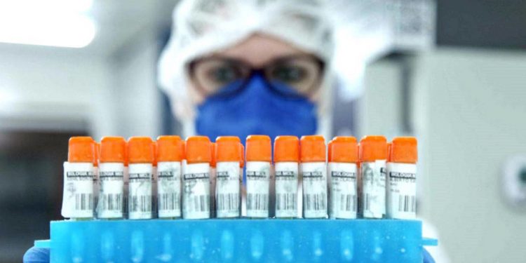 Paraná abre chamada pública com R$ 8 milhões para pesquisa científica no estado