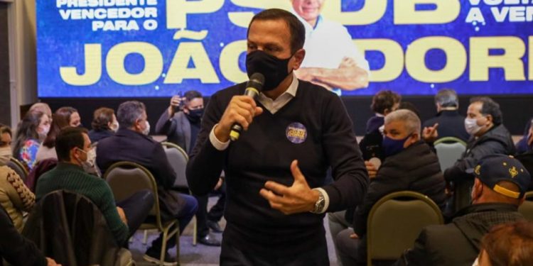 PSDB paranaense fecha com Doria, que deixa claro que vacina será seu mote de campanha