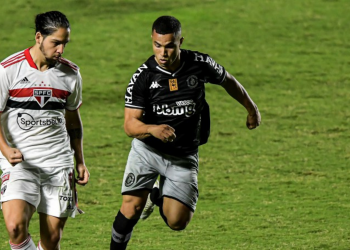 SÃO PAULO VOLTA A VENCER O VASCO E PASSA DE FASE NA COPA INTELBRAS DO BRASIL