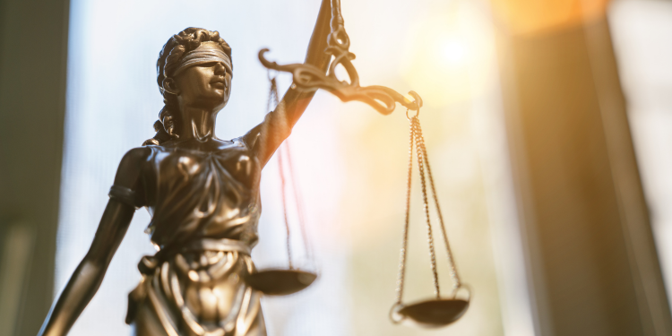 Justiça condena a 39 anos de prisão homem que se apresentava como pai de santo para praticar crimes de extorsão, violência sexual e tortura