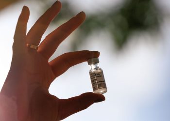 Fiocruz entrega 3,9 milhões de doses da vacina contra covid-19 ao PNI