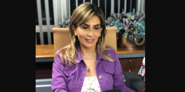 Vereadora Flávia Francischini está internada em UTI após cirurgia de emergência