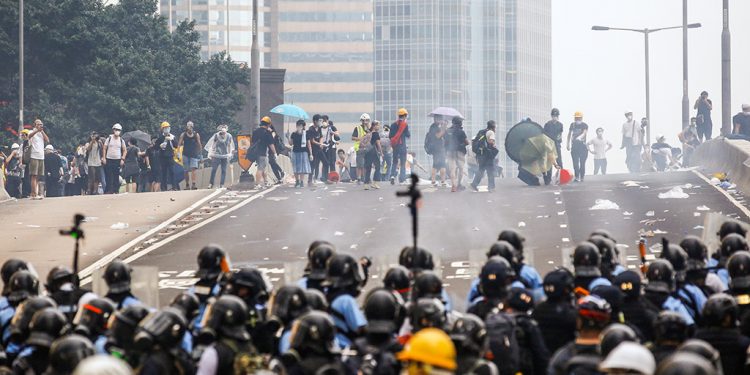 Sete ativistas pró-democracia são condenados pela Justiça de Hong Kong