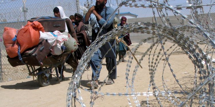 Brasil concederá visto humanitário a afegãos