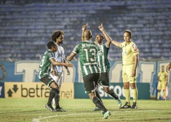 CORITIBA VENCE O LONDRINA E SE MANTÉM NO TOPO DA SÉRIE B POR MAIS UMA RODADA