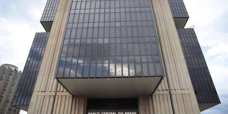 Copom inicia sexta reunião do ano para definir juros básicos