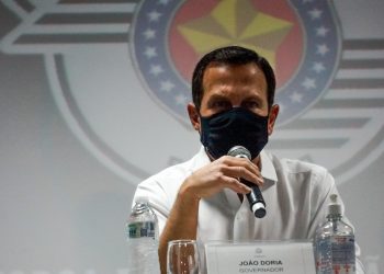 Com aval de Doria, PSDB discute impeachment de Bolsonaro nesta quarta