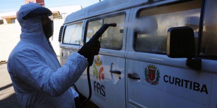 Curitiba tem mais 475 infectados e 13 mortes por Covid; casos ativos são 7,1 mil