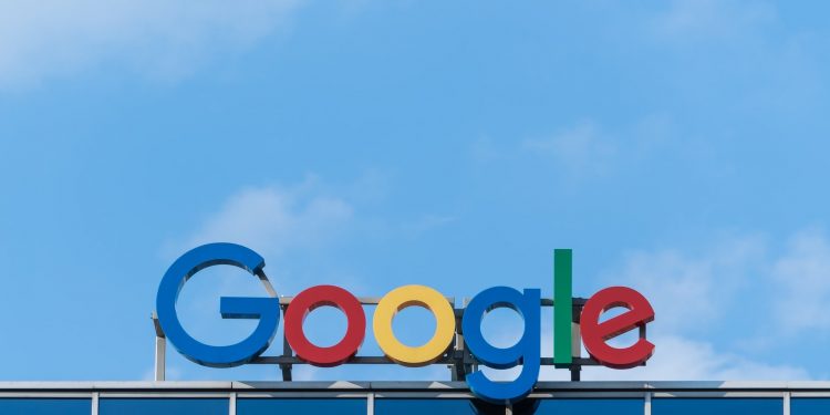 Google vai investir € 1 bi na computação em nuvem e em energias renováveis na Alemanha
