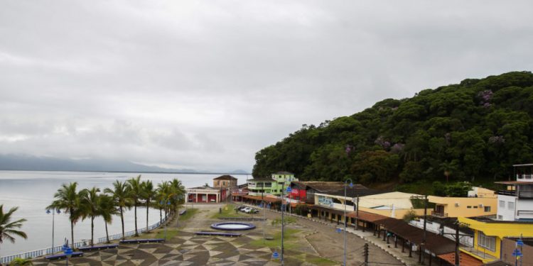 Guaraqueçaba é primeira cidade do Paraná a vacinar adolescentes no PNI