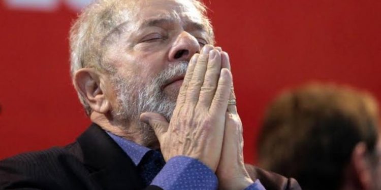 Eleitores religiosos rejeitam Lula como representante