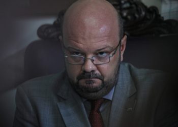 Reitor diz que UFPR cogitou ampliar vagas para evitar cortes em lista retificada: “impossível”