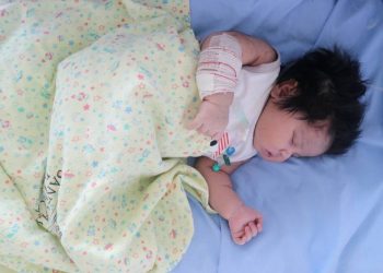 ‘Superbebê’: Criança nasce com 7 quilos no Pará e surpreende pais e equipe médica da maternidade