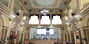 Vereadores de Curitiba aprovam cotas étnico-raciais para concursos públicos do município