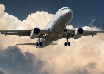 Voo da África do Sul para a Holanda tem 61 passageiros infectados com Covid-19