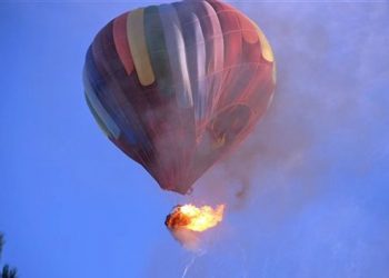 Indignado, piloto da Latam filma balão na rota da aeronave