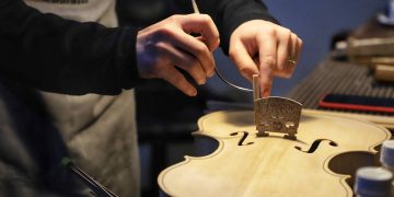 Com nova lei, Auxílio Emergencial PR vai atender 25 mil empresas do setor cultural e turístico