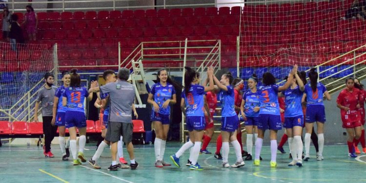 TIME SUB-20 DE GUARAPUAVA GARANTE CLASSIFICAÇÃO PARA FASE FINAL DA LIGA NACIONAL DE FUTSAL FEMININO