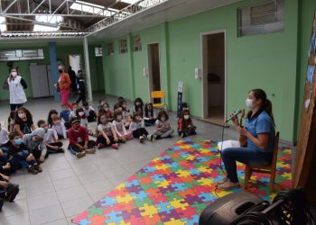 CRIANÇAS DO PRÉ PARTICIPAM DE PROJETO MUSICAL DA ESCOLA CEBULA