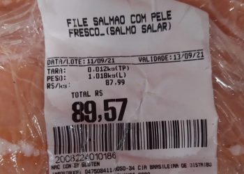 Exame encontra formol em salmão comprado no Extra no litoral de SP