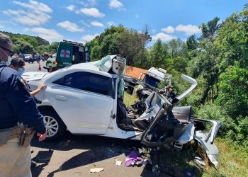 Rodovias federais do Paraná registram 12 mortes e 99 acidentes durante o feriado de Natal, diz PRF