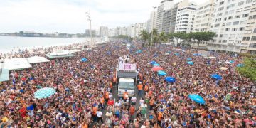 Carnaval em 2022: com Ômicron, riscos de nova onda colocam festa em xeque