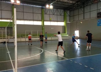 ESCOLINHA: A CASA DOS CAMPEÕES PARANAENSE SUB-17 DE VOLEIBOL