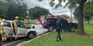 Delegado da PF foge após bater viatura e deixar vítima em estado grave