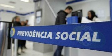 Benefícios do INSS terão reajuste no começo de 2022; confira o novo valor