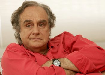 Arnaldo Jabor ‘está consciente e em fase de recuperação do AVC’, diz boletim médico