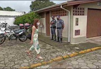 Suzane Richthofen e Anna Jatobá deixam penitenciária para ‘saidinha’; Elize manda recado à filha: ‘Nunca vou desistir de você’