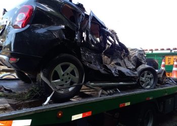 Casal de idosos morre, e duas pessoas ficam feridas após batida entre carro e caminhão na BR-277