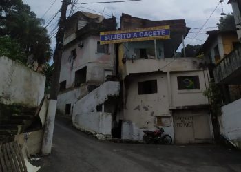 Facção criminosa ameaça ‘dar cacete’ em quem empinar moto no litoral de SP