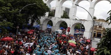 Um século depois, o que podemos aprender com o Carnaval da gripe espanhola