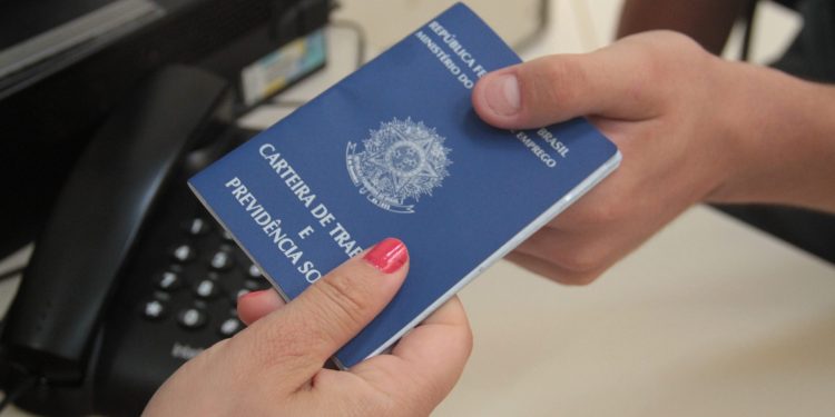 ATÉ O MÊS DE OUTUBRO, GUARAPUAVA TEM SALDO POSITIVO DE QUASE 3 MIL NOVAS VAGAS DE TRABALHO