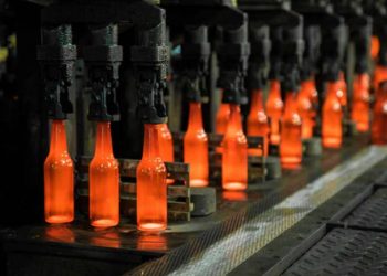 Ambev vai injetar R$ 870 milhões para fábrica de garrafas sustentáveis no Paraná